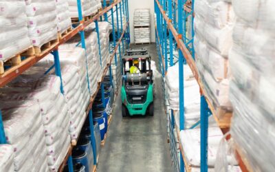 What Arizona Warehouse Managers Should Know About Forklift Wear and Tear