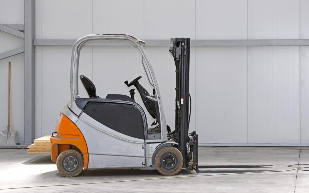 Forklift Services Near Me: Mobile vs In-House | JTS Forklift Service