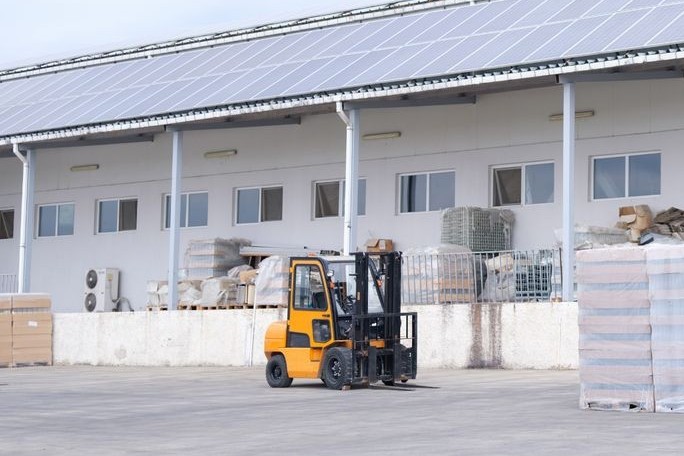 How Arizona Heat Impacts Forklift Maintenance & Lifespan