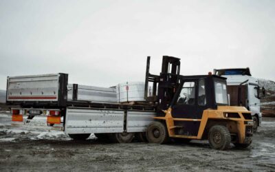 Why Dust Is One of the Biggest Forklift Maintenance Problems in Arizona